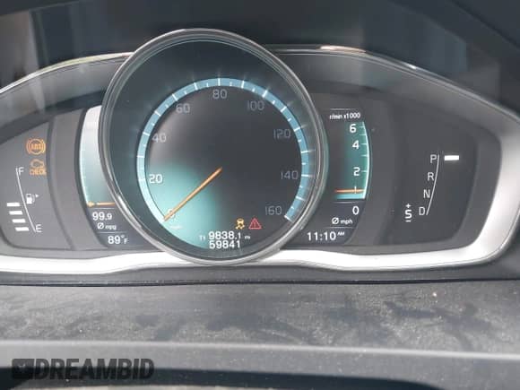 2015 Volvo S60 T5 Drive-E Premier z VIN YV126MFK4F1343110, wystawiony jako IAAI lot #43292498 z przebiegiem 59 841 mil mil oraz . Historia ofert i sprzedaży dostępna na DreamBid. Obrazek 7.