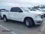 2020 Ram 1500 Big Horn z VIN 1C6RREBT2LN256138, wystawiony jako IAAI lot #41814771 z przebiegiem 118 501 mil mil oraz . Historia ofert i sprzedaży dostępna na DreamBid. Obrazek 13.