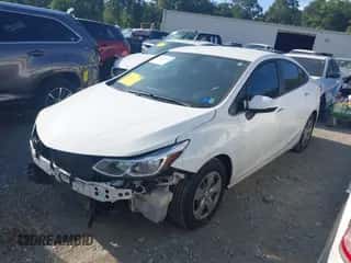 2017 Chevrolet Cruze LS с VIN 1G1BC5SM6H7151322, выставлен на аукционе IAAI как лот 42834273 с пробегом 138 841 миль миль и . История ставок и продаж доступна на DreamBid. Изображение 2.