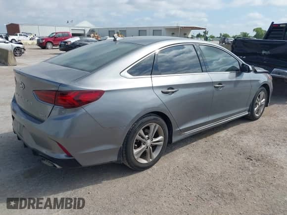 2019 Hyundai Sonata Sport с VIN 5NPE34AF3KH771503, выставлен на аукционе IAAI как лот 42558226 с пробегом 73 506 миль миль и . История ставок и продаж доступна на DreamBid. Изображение 4.