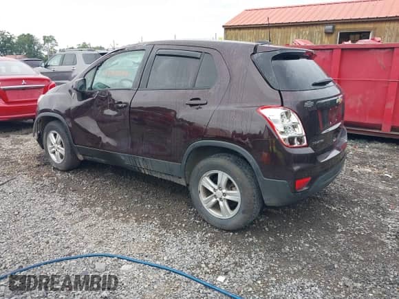 2021 Chevrolet Trax LS с VIN KL7CJNSB2MB306193, выставлен на аукционе IAAI как лот 42916334 с пробегом 88 458 миль миль и . История ставок и продаж доступна на DreamBid. Изображение 3.