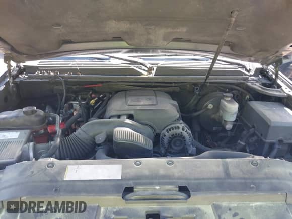 2008 Chevrolet Suburban 3LT z VIN 1GNFK16368J138876, wystawiony jako IAAI lot #42039588 z przebiegiem 318 374 mil mil oraz . Historia ofert i sprzedaży dostępna na DreamBid. Obrazek 10.