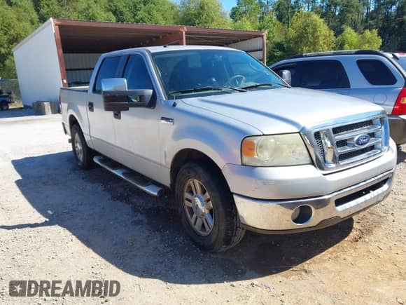 2008 Ford F-150 XLT with VIN 1FTPW12V08FA95163, listed as a IAAI auction lot 43460728 with 194,688 mi miles and . Bid and sale history available at DreamBid. Image 1.