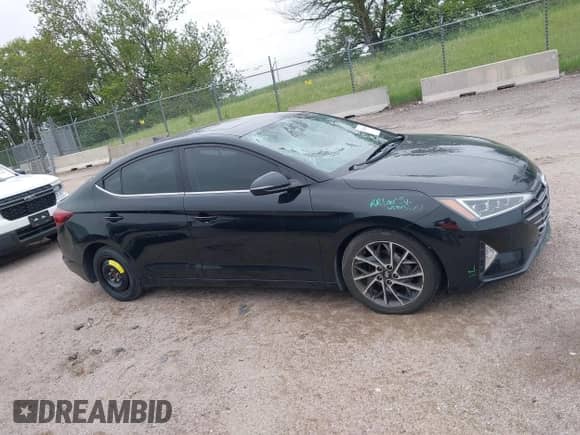 2019 Hyundai Elantra SEL z VIN 5NPD84LF9KH449720, wystawiony jako IAAI lot #42296124 z przebiegiem 64 414 mil mil oraz . Historia ofert i sprzedaży dostępna na DreamBid. Obrazek 14.