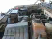 2013 Ford F-150 XL z VIN 1FTFX1CF8DKF43652, wystawiony jako IAAI lot #43358811 z przebiegiem 207 257 mil mil oraz . Historia ofert i sprzedaży dostępna na DreamBid. Obrazek 19.