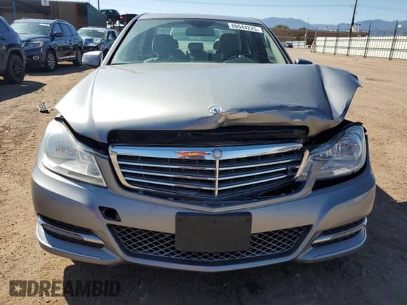 2013 Mercedes-Benz C 300 Sport с VIN WDDGF8AB2DG132238, выставлен на аукционе Copart как лот 80644225 с пробегом 94 025 миль миль и Списание • Salvage title. История ставок и продаж доступна на DreamBid. Изображение 5.