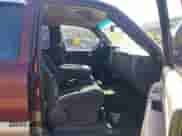 2003 Chevrolet Silverado 1500 с VIN 2GCEK19V431247888, выставлен на аукционе IAAI как лот 43026139 с пробегом 175 578 миль миль и . История ставок и продаж доступна на DreamBid. Изображение 5.