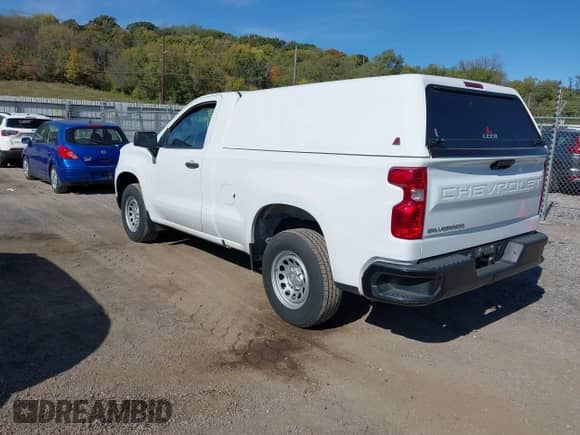 2023 Chevrolet Silverado 1500 Work Truck z VIN 3GCNAAEK3PG336539, wystawiony jako IAAI lot #43511134 z przebiegiem 222 350 mil mil oraz . Historia ofert i sprzedaży dostępna na DreamBid. Obrazek 3.