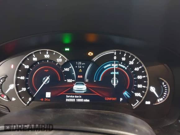 2019 BMW 5 Series 530e xDrive z VIN WBAJB1C51KB376190, wystawiony jako IAAI lot #41610326 z przebiegiem 22 089 mil mil oraz . Historia ofert i sprzedaży dostępna na DreamBid. Obrazek 7.