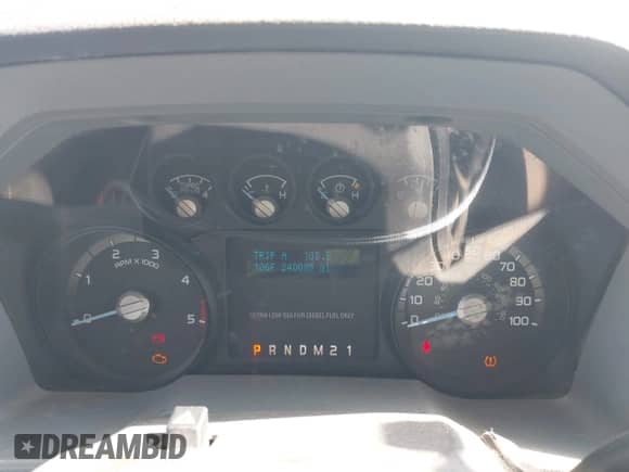 2014 Ford F-250 XL z VIN 1FT7W2BT7EEA64580, wystawiony jako IAAI lot #43235610 z przebiegiem 240 085 mil mil oraz . Historia ofert i sprzedaży dostępna na DreamBid. Obrazek 7.