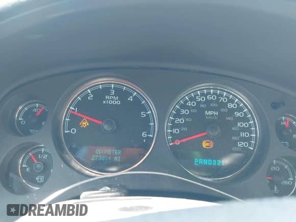 2008 Chevrolet Suburban LTZ с VIN 3GNFK16368G198691, выставлен на аукционе IAAI как лот 42305176 с пробегом 273 814 миль миль и . История ставок и продаж доступна на DreamBid. Изображение 7.