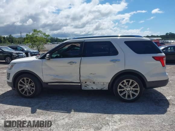 2017 Ford Explorer Limited z VIN 1FM5K8F87HGE34054, wystawiony jako IAAI lot #43307306 z przebiegiem 64 044 mil mil oraz . Historia ofert i sprzedaży dostępna na DreamBid. Obrazek 14.