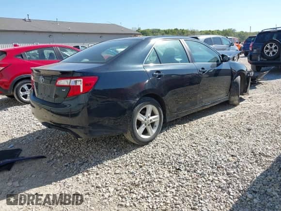 2012 Toyota Camry L with VIN 4T1BF1FK5CU612743, listed as a IAAI auction lot 43355886 with 121,743 mi miles and . Bid and sale history available at DreamBid. Image 4.