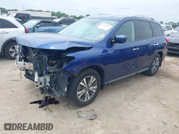 2017 Nissan Pathfinder Platinum z VIN 5N1DR2MM8HC643220, wystawiony jako IAAI lot #42419397 z przebiegiem 94 735 mil mil oraz . Historia ofert i sprzedaży dostępna na DreamBid. Obrazek 2.