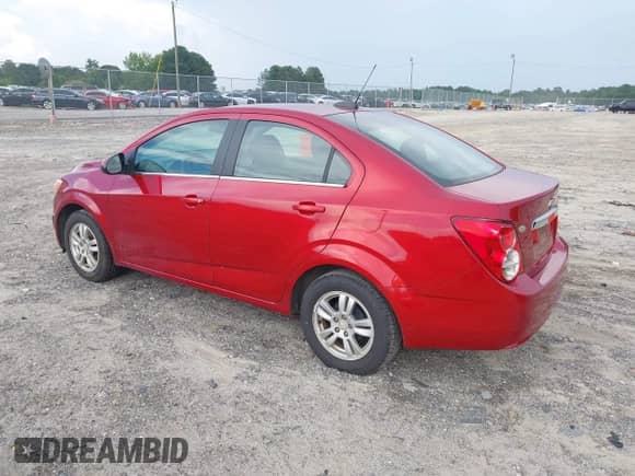 2015 Chevrolet Sonic LT с VIN 1G1JC5SH7F4174962, выставлен на аукционе IAAI как лот 42794225 с пробегом 120 354 миль миль и . История ставок и продаж доступна на DreamBid. Изображение 3.