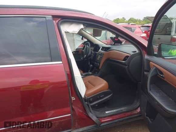 2017 Chevrolet Traverse Premier с VIN 1GNKVJKD0HJ118529, выставлен на аукционе IAAI как лот 42215765 с пробегом 165 011 миль миль и . История ставок и продаж доступна на DreamBid. Изображение 5.