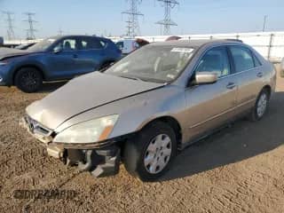 2004 Honda Accord LX z VIN 1HGCM563X4A069067, wystawiony jako Copart lot #81994105 z przebiegiem 203 039 mil mil oraz Szkoda całkowita • Salvage title. Historia ofert i sprzedaży dostępna na DreamBid. Obrazek 1.