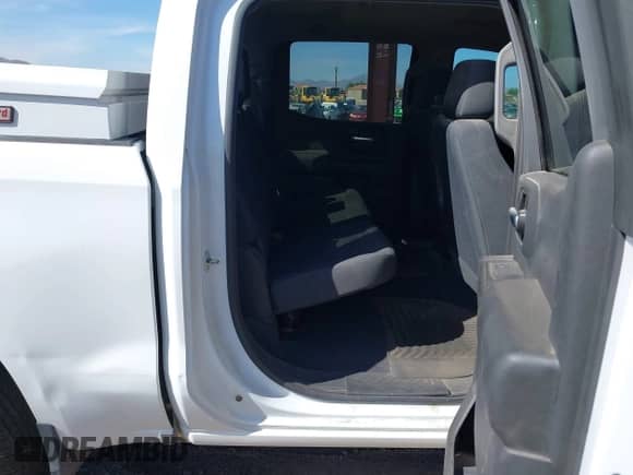 2019 Chevrolet Silverado 1500 Work Truck с VIN 3GCPWAEH5KG133580, выставлен на аукционе IAAI как лот 43020744 с пробегом 81 651 миль миль и . История ставок и продаж доступна на DreamBid. Изображение 8.