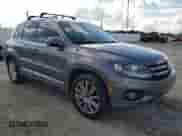 2012 Volkswagen Tiguan S с VIN WVGAV7AX4CW000140, выставлен на аукционе Copart как лот 80901355 с пробегом 133 056 миль миль и Списание • Salvage title. История ставок и продаж доступна на DreamBid. Изображение 4.
