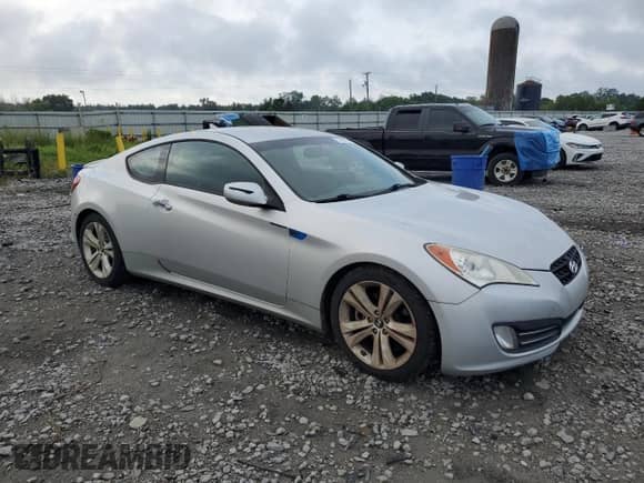 2010 Hyundai Genesis Coupe с VIN KMHHU6KH0AU041571, выставлен на аукционе Copart как лот 70088095 с пробегом 102 173 миль миль и Списание • Salvage title. История ставок и продаж доступна на DreamBid. Изображение 4.