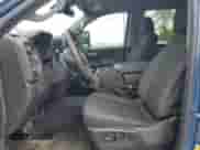 2025 Chevrolet Silverado 2500HD Custom z VIN 1GC4KME73SF130511, wystawiony jako Copart lot #53620985 z przebiegiem 2 068 mil mil oraz Szkoda całkowita • Salvage title. Historia ofert i sprzedaży dostępna na DreamBid. Obrazek 7.