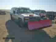 1999 Chevrolet Suburban with VIN 3GNFK16R1XG200768, listed as a Copart auction lot 81916305 with 207,621 mi miles and Salvage title. Bid and sale history available at DreamBid. Image 13.