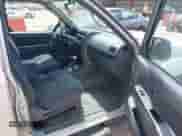 2003 Nissan Frontier XE z VIN 1N6ED27Y33C456883, wystawiony jako IAAI lot #42365584 z przebiegiem 235 954 mil mil oraz . Historia ofert i sprzedaży dostępna na DreamBid. Obrazek 5.