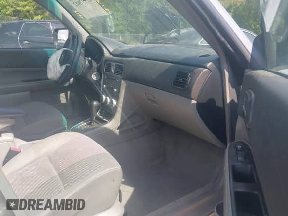 2008 Subaru Forester X with VIN JF1SG65638H722196, listed as a IAAI auction lot 42137812 with 176,065 mi miles and . Bid and sale history available at DreamBid. Image 5.