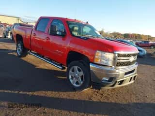 2011 Chevrolet Silverado 2500HD LTZ с VIN 1GC1KYCG6BF262384, выставлен на аукционе IAAI как лот 43500521 с пробегом 83 037 миль миль и . История ставок и продаж доступна на DreamBid. Изображение 1.