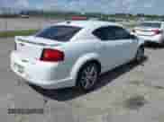 2014 Dodge Avenger R/T z VIN 1C3CDZBG8EN225989, wystawiony jako IAAI lot #42156256 z przebiegiem 172 715 mil mil oraz . Historia ofert i sprzedaży dostępna na DreamBid. Obrazek 4.