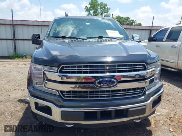 2018 Ford F-150 XL z VIN 1FTEW1EP7JKG02240, wystawiony jako IAAI lot #42663522 z przebiegiem 109 257 mil mil oraz . Historia ofert i sprzedaży dostępna na DreamBid. Obrazek 12.