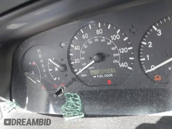 2001 Toyota Camry LE z VIN 4T1BG22K01U059649, wystawiony jako IAAI lot #42546639 z przebiegiem 120 568 mil mil oraz . Historia ofert i sprzedaży dostępna na DreamBid. Obrazek 7.