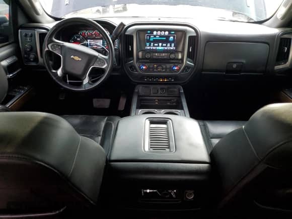 2016 Chevrolet Silverado 3500HD LTZ с VIN 1GC4K0E81GF226663, выставлен на аукционе Copart как лот 78946654 с пробегом 216 906 миль миль и Чистый • Clean title. История ставок и продаж доступна на DreamBid. Изображение 8.