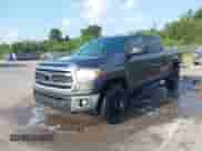 2017 Toyota Tundra SR5 z VIN 5TFEW5F16HX212907, wystawiony jako IAAI lot #42877832 z przebiegiem 123 528 mil mil oraz . Historia ofert i sprzedaży dostępna na DreamBid. Obrazek 2.