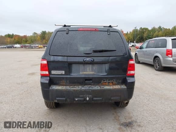2011 Ford Escape XLT с VIN 1FMCU9D75BKC46607, выставлен на аукционе IAAI как лот 43393373 с пробегом 239 521 миль миль и . История ставок и продаж доступна на DreamBid. Изображение 15.