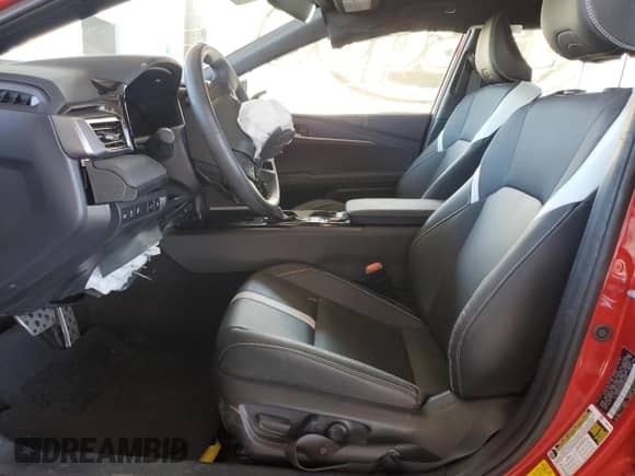 2025 Toyota Camry SE with VIN 4T1DAACK5SU029664, listed as a Copart auction lot 90488765 with 8,735 mi miles and Salvage title. Bid and sale history available at DreamBid. Image 7.