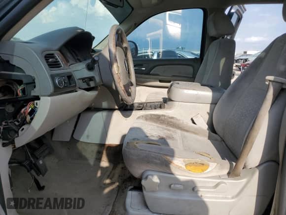2008 Chevrolet Avalanche 1LT с VIN 3GNEC12048G150692, выставлен на аукционе Copart как лот 82730135 с пробегом Не указан миль и Чистый • Clean title. История ставок и продаж доступна на DreamBid. Изображение 7.