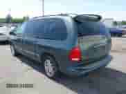 2000 Dodge Caravan SE with VIN 1B4GT44L4YB583087, listed as a IAAI auction lot 42081647 with Not provided miles and . Bid and sale history available at DreamBid. Image 3.