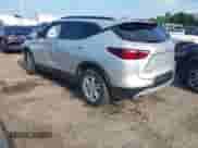 2021 Chevrolet Blazer LT z VIN 3GNKBCRS1MS509576, wystawiony jako IAAI lot #42427267 z przebiegiem 37 496 mil mil oraz . Historia ofert i sprzedaży dostępna na DreamBid. Obrazek 3.