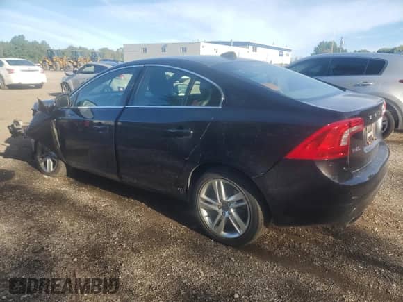 2015 Volvo S60 T5 Drive-E Platinum с VIN YV140MFMXF1350929, выставлен на аукционе Copart как лот 68705275 с пробегом 176 350 миль миль и Списание • Salvage title. История ставок и продаж доступна на DreamBid. Изображение 2.