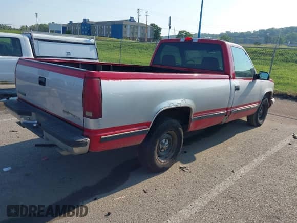1995 GMC Sierra 1500 с VIN 1GTEC14Z8SZ552548, выставлен на аукционе IAAI как лот 42990218 с пробегом 234 416 миль миль и . История ставок и продаж доступна на DreamBid. Изображение 4.