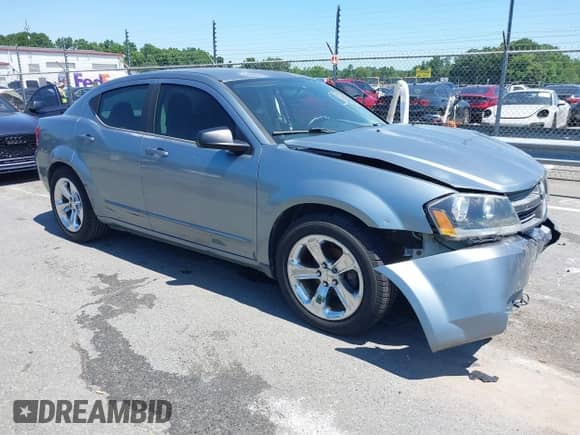 2009 Dodge Avenger SE with VIN 1B3LC46B59N569481, listed as a IAAI auction lot 42543825 with 182,158 mi miles and . Bid and sale history available at DreamBid. Image 1.