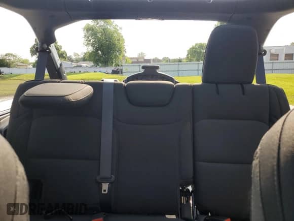 2021 Jeep Wrangler Unlimited 80th Anniversary с VIN 1C4HJXDG4MW794519, выставлен на аукционе Copart как лот 60116105 с пробегом 25 708 миль миль и Списание • Salvage title. История ставок и продаж доступна на DreamBid. Изображение 10.