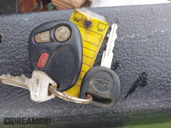 2002 Chevrolet Silverado 1500HD LS с VIN 1GCGK13U42F189958, выставлен на аукционе IAAI как лот 41670721 с пробегом 238 497 миль миль и . История ставок и продаж доступна на DreamBid. Изображение 11.