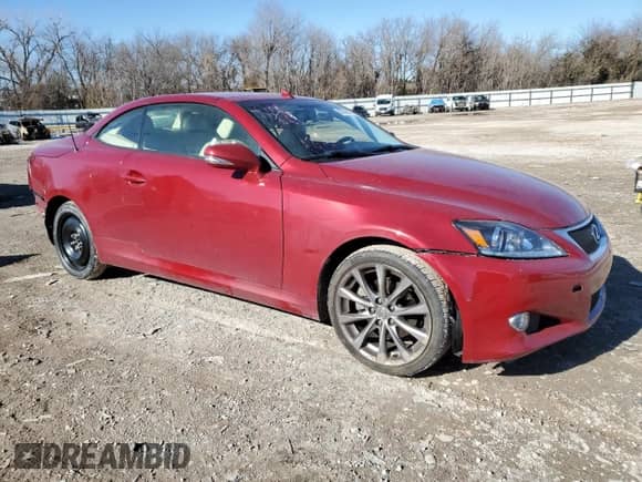 2015 Lexus IS 250 C with VIN JTHFF2C20F2532586, listed as a Copart auction lot 88318075 with 136,040 mi miles and Salvage title. Bid and sale history available at DreamBid. Image 4.