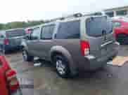 2005 Nissan Pathfinder SE с VIN 5N1AR18WX5C779157, выставлен на аукционе IAAI как лот 40363768 с пробегом 172 167 миль миль и . История ставок и продаж доступна на DreamBid. Изображение 3.