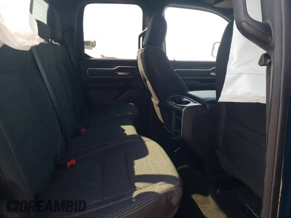 2022 Ram 1500 Big Horn z VIN 1C6RRFBG5NN198540, wystawiony jako Copart lot #81322235 z przebiegiem 48 406 mil mil oraz Szkoda całkowita • Salvage title. Historia ofert i sprzedaży dostępna na DreamBid. Obrazek 10.