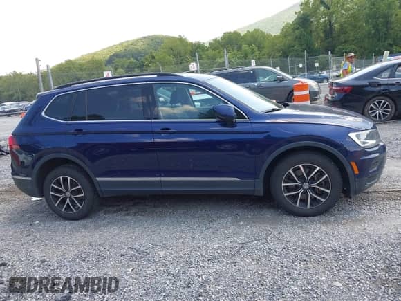 2021 Volkswagen Tiguan SE с VIN 3VV2B7AX8MM056411, выставлен на аукционе IAAI как лот 42988314 с пробегом 93 989 миль миль и . История ставок и продаж доступна на DreamBid. Изображение 13.