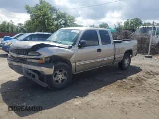 2002 Chevrolet Silverado 1500 LS с VIN 2GCEK19V221146234, выставлен на аукционе Copart как лот 60019015 с пробегом Не указан миль и Списание • Salvage title. История ставок и продаж доступна на DreamBid. Изображение 1.