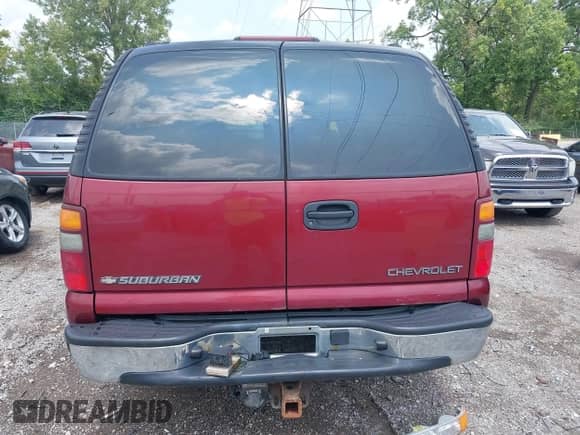 2002 Chevrolet Suburban LT с VIN 1GNFK16Z92J339067, выставлен на аукционе IAAI как лот 39902339 с пробегом 259 973 миль миль и . История ставок и продаж доступна на DreamBid. Изображение 17.
